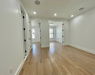 1027 Putnam Avenue - Photo Thumbnail 2