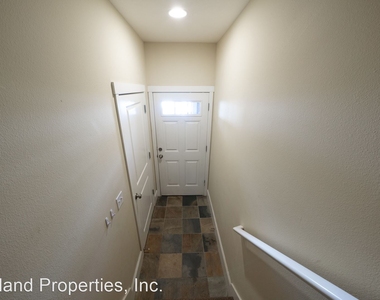 18445 Sw Stepping Stone Dr. #23 - Photo Thumbnail 2