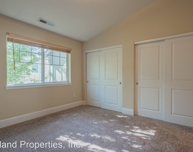 18445 Sw Stepping Stone Dr. #23 - Photo Thumbnail 12