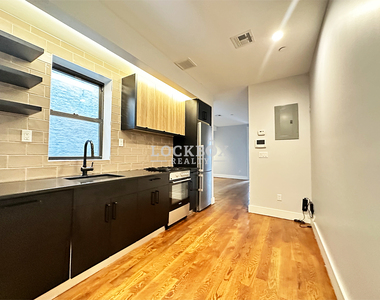 17-21 Putnam Avenue - Photo Thumbnail 1