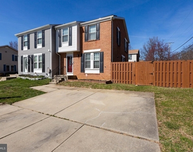 6238 Twain Ct - Photo Thumbnail 12