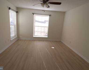 1539 Lincoln Way - Photo Thumbnail 2