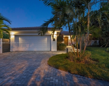 10125 Biscayne Blvd - Photo Thumbnail 51