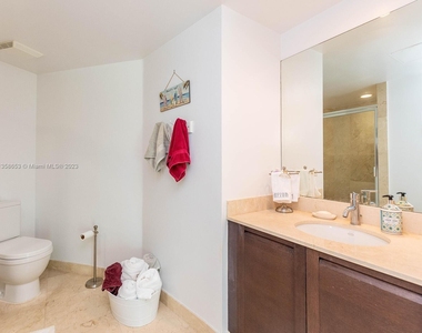 200 Sunny Isles Blvd - Photo Thumbnail 32