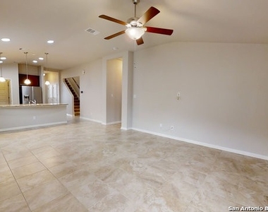 8723 Straight Oaks - Photo Thumbnail 13