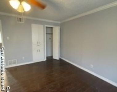 623 Donaldson - Photo Thumbnail 16