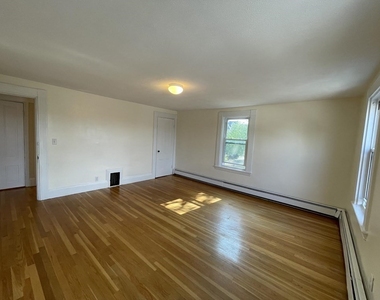 272 Newtonville Ave - Photo Thumbnail 13