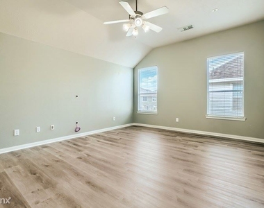 17603 Sierra Creek Lane Unit - Photo Thumbnail 11