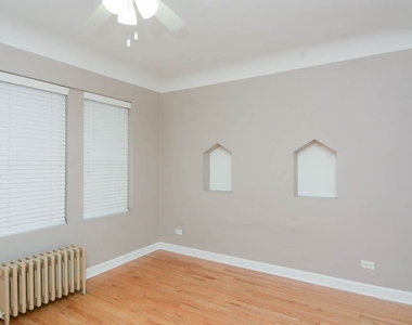 2922 N Sacramento, Unit 2 - Photo Thumbnail 11