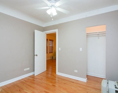 2922 N Sacramento, Unit 2 - Photo Thumbnail 14