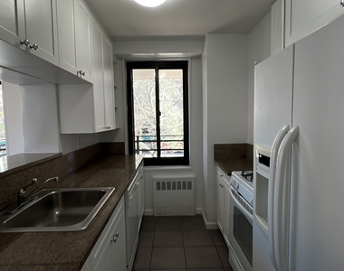 45 West 132nd Street - Photo Thumbnail 2