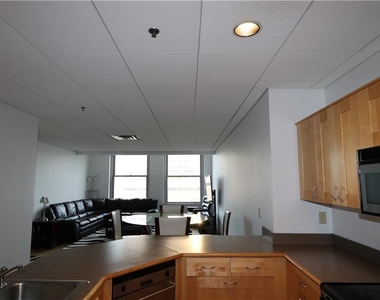 108 W Jefferson Street - Photo Thumbnail 7