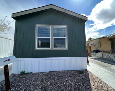 3642 Boulder Highway - Photo Thumbnail 4