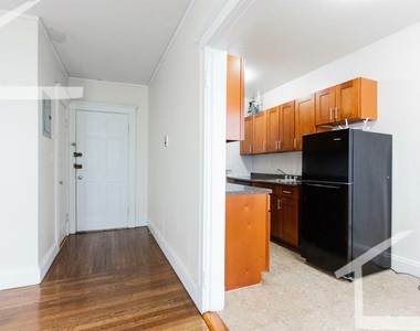 1165 Boylston St - Photo Thumbnail 4