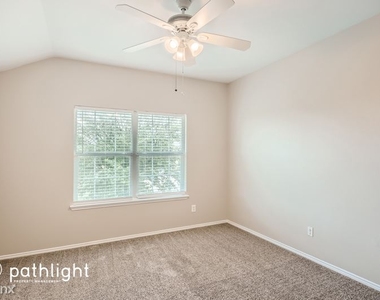 1111 Johnson City Avenue Unit - Photo Thumbnail 12