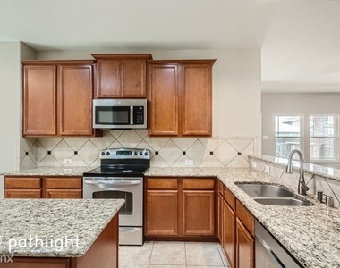 1111 Johnson City Avenue Unit - Photo Thumbnail 6