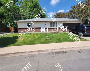 5545 Worchester Street Denver County - Photo Thumbnail 0