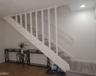 1070 Grand Ave 2 - Photo Thumbnail 11