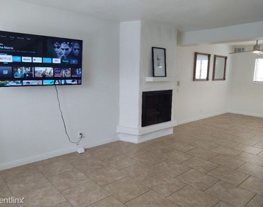 1070 Grand Ave 2 - Photo Thumbnail 9