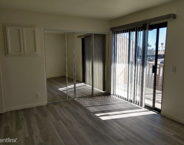 1070 Grand Ave 2 - Photo Thumbnail 15