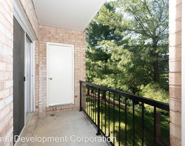 8203 Whispering Oaks Way #203 - Photo Thumbnail 21