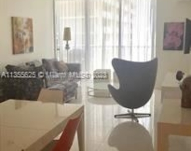 485 Brickell Ave Apt 4311 - Photo Thumbnail 2