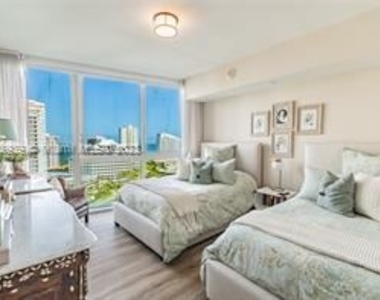 495 Brickell Ave Apt 1701 - Photo Thumbnail 5