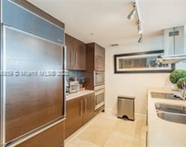 495 Brickell Ave Apt 1701 - Photo Thumbnail 1