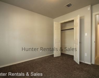 3308 Rusack Dr - Photo Thumbnail 21