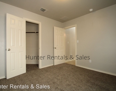 3308 Rusack Dr - Photo Thumbnail 23