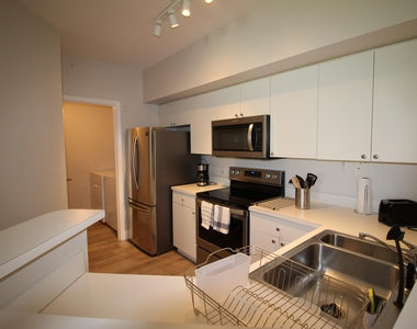 11720 Saint Andrews Place - Photo Thumbnail 4