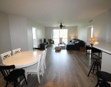 11720 Saint Andrews Place - Photo Thumbnail 1