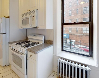 243 East 38th Street - Photo Thumbnail 2