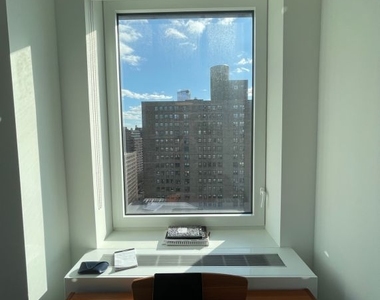 125 Delancey Street - Photo Thumbnail 7