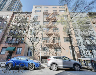 425 East 80th Street - Photo Thumbnail 7