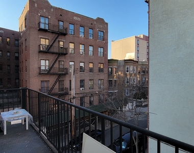 161 West 161 Street - Photo Thumbnail 1