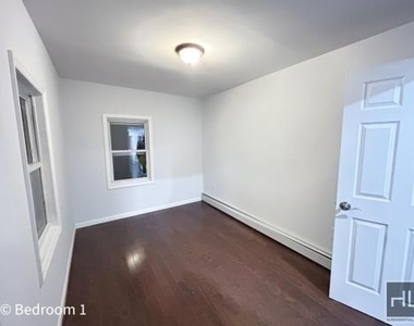 4103 Bronxwood Avenue - Photo Thumbnail 5