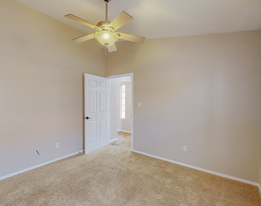 5551 Rabadi Castle Avenue Nw - Photo Thumbnail 11