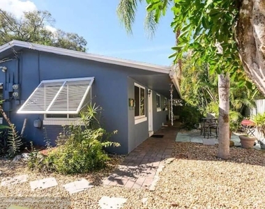 2323 Sw 18th Avenue - Photo Thumbnail 0