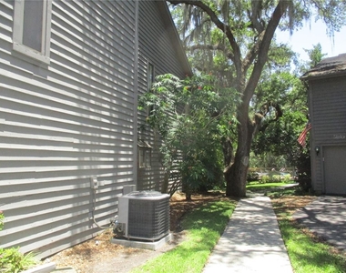 2027 Arbor Drive - Photo Thumbnail 5