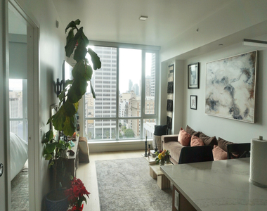 427 West 5th Street - Photo Thumbnail 1