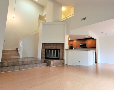 1533 Goody Lane - Photo Thumbnail 3