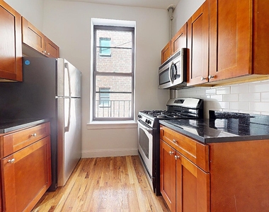 1258 Lexington Avenue, New York, NY 10028 - Photo Thumbnail 3