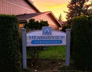 Meadowview Townhouses 4325 Sean Street - Photo Thumbnail 20