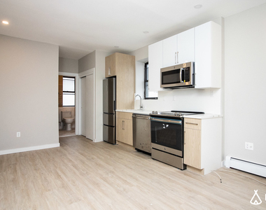 879 Dekalb Avenue - Photo Thumbnail 2