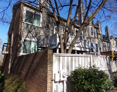 319 Clarkson Street - Photo Thumbnail 23