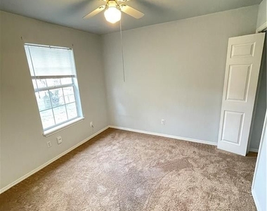 2372 Jane  Cir - Photo Thumbnail 10