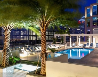 100 E Las Olas Blvd - Photo Thumbnail 26