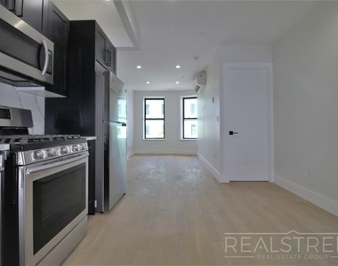 645 Knickerbocker Ave - Photo Thumbnail 3