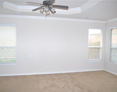 16429 Dry Creek Boulevard - Photo Thumbnail 11